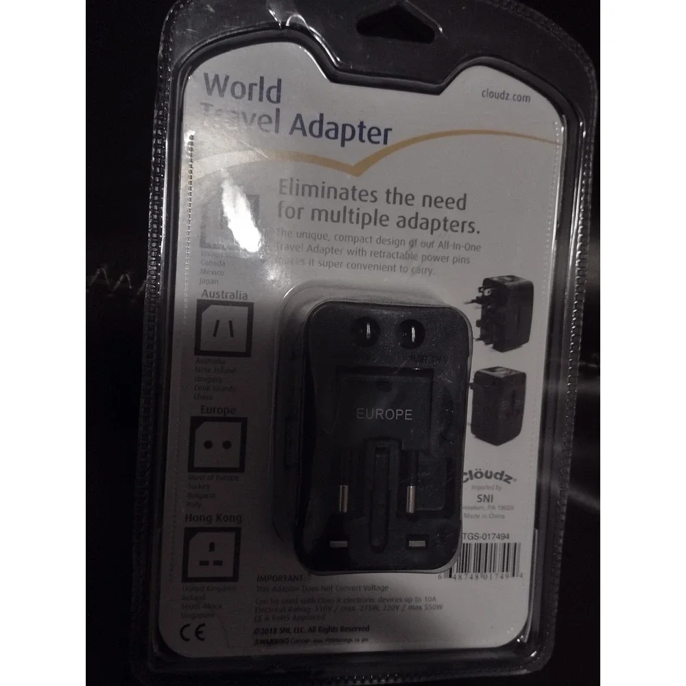 Cloudz World Traveler Adapter works in 150 Countries new in package